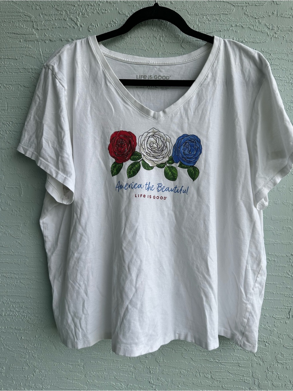Life Is Good Women's White V-Neck Tee with Red, White & Blue Rose Graphic XXL